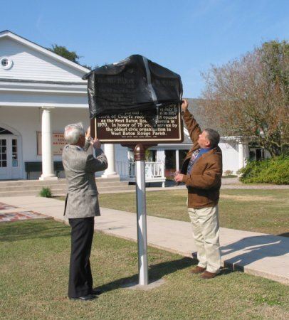 Unveiling of the sign