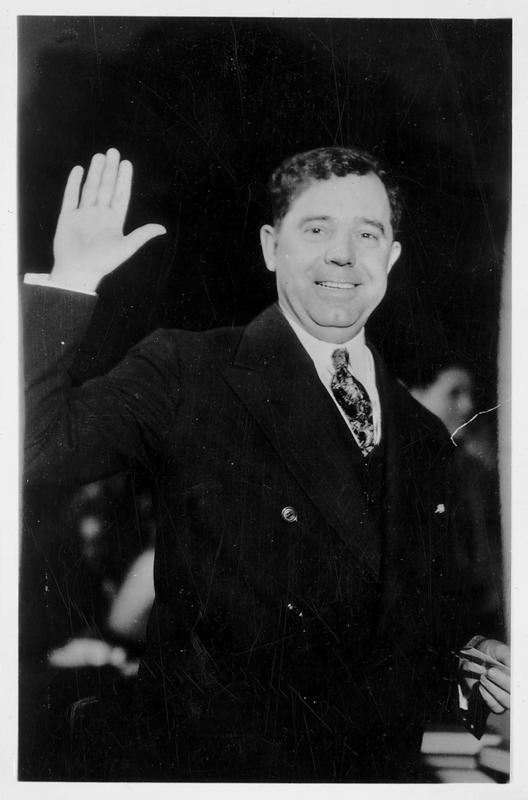 Huey P. Long Taking oath